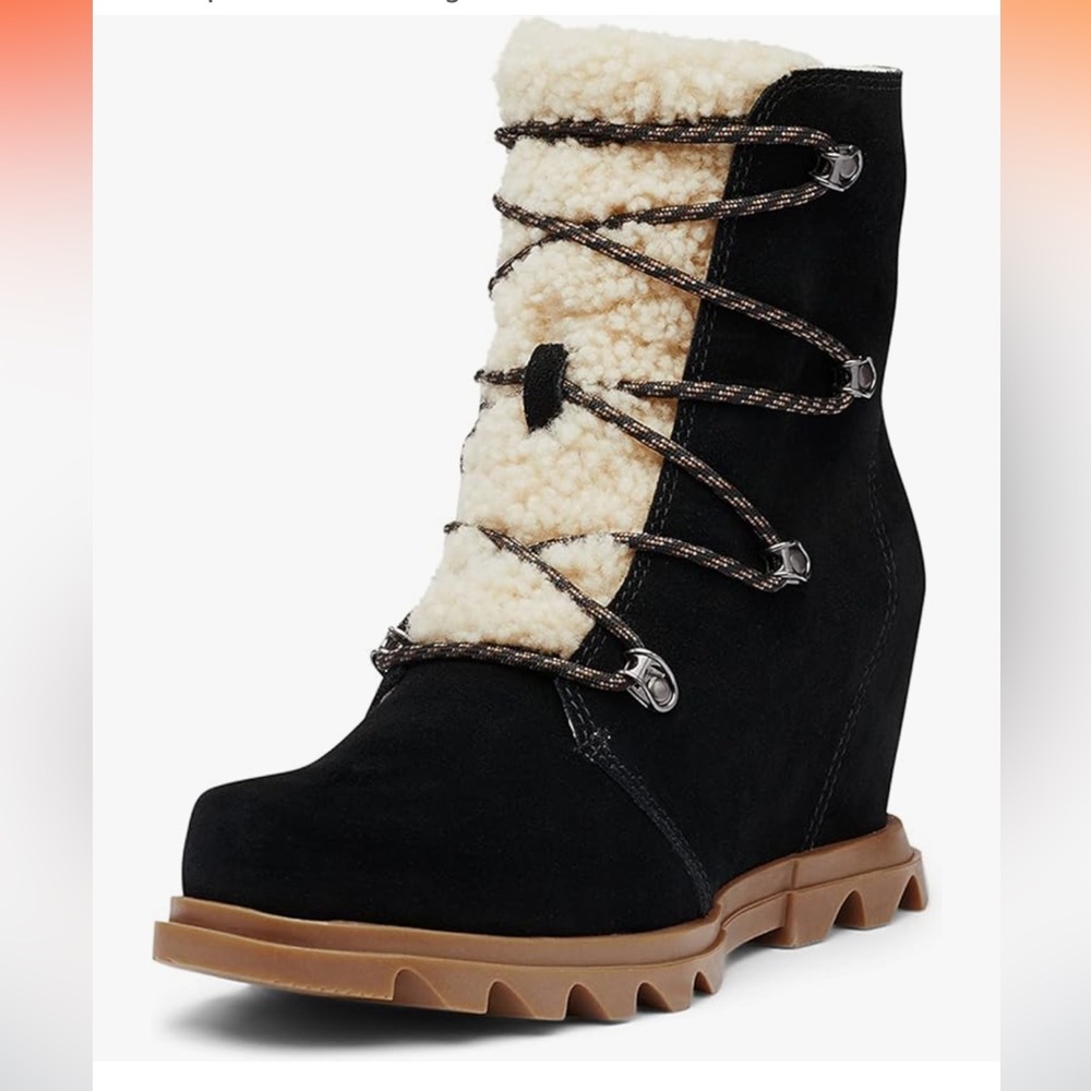 Sorel NL4368-010 Joan of Arctic Wedge III Lace Cozy boot